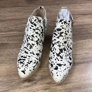 Very Volatile LA Ladies 6 Gracemont cow print Black & Cream leather Ankle Boots